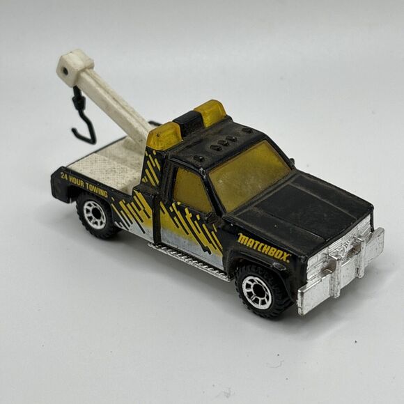 Matchbox 1987 GMC Wrecker 1.72 loose Yellow & Black 24 Hour Towing - Picture 3 of 11